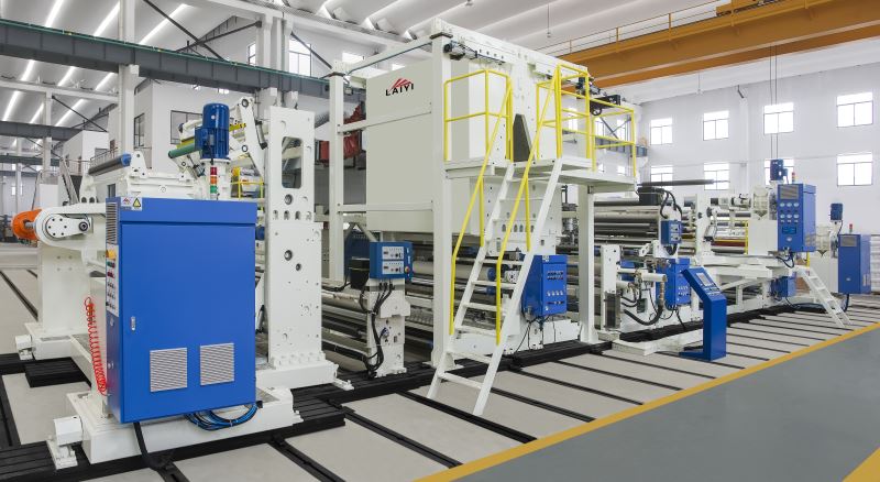 ACP2型-彩印包裝多層共擠-Color-printing packaging multi-layer co-extrusion laminating machine.jpg